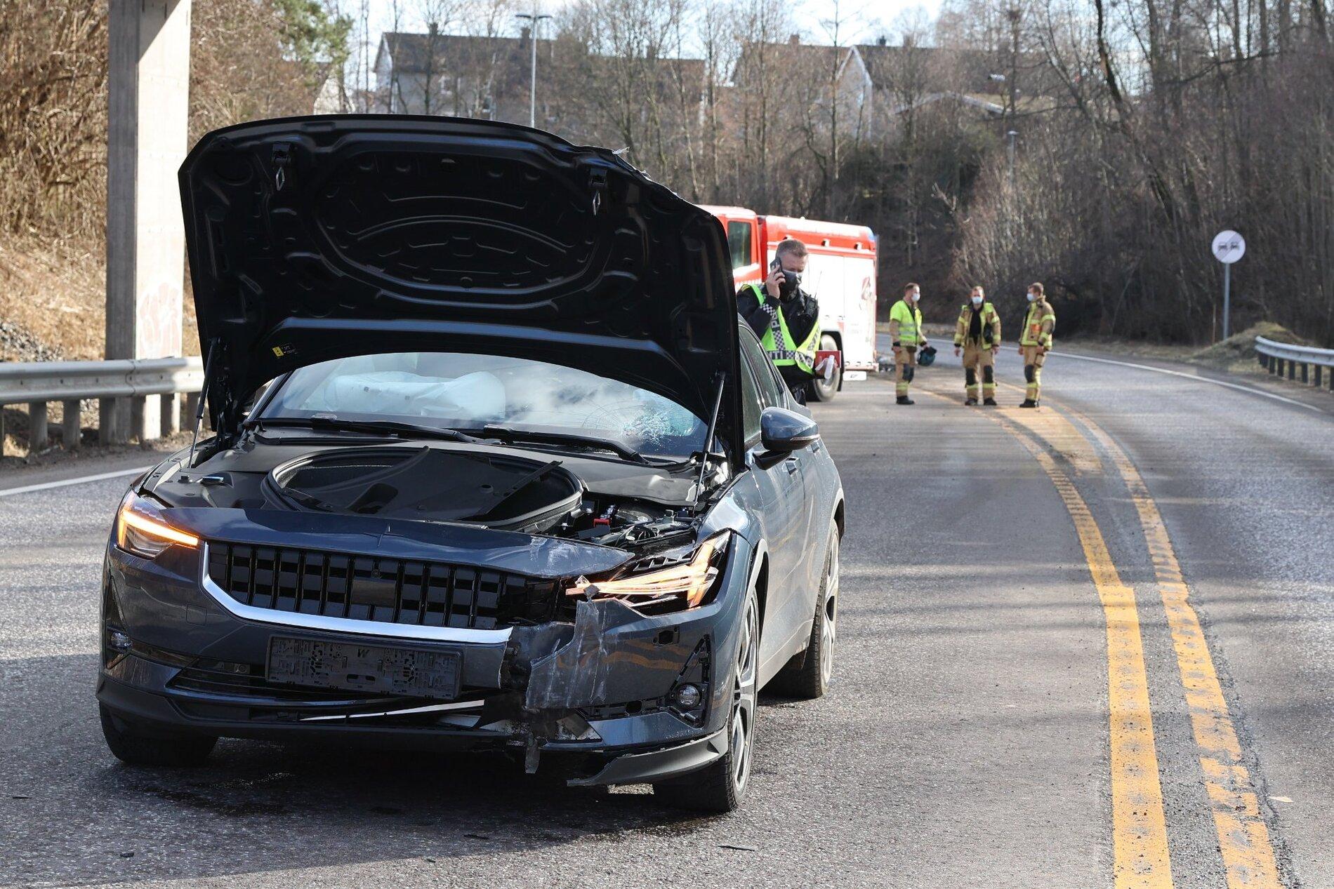 Tesla Model 2 Polestar crash 1616868551365