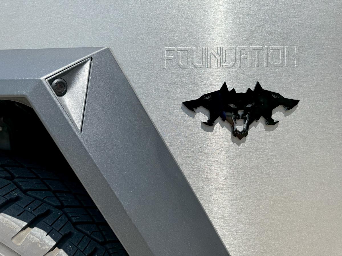 cyberbeast-emblem-front-quarter-closeup.jpg