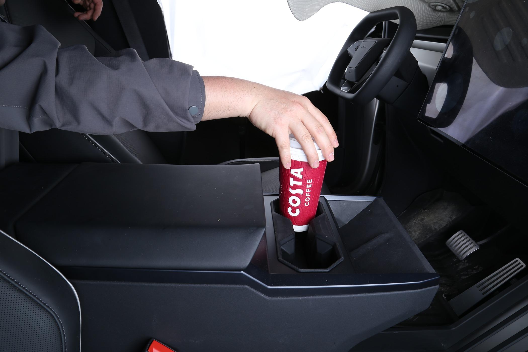 Tesla Model 2 ELECFRESH | Product Testing | Cybertruck Wireless Charging Area and Cup Holder Anti-dirty Solution IMG_6240.JPG