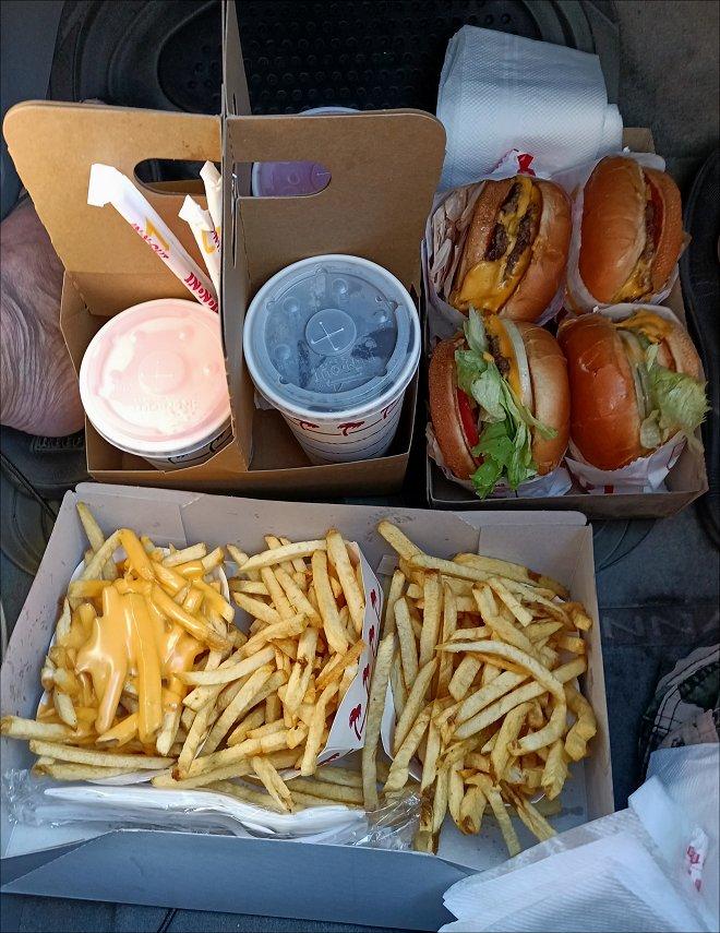 innoutfood.jpg