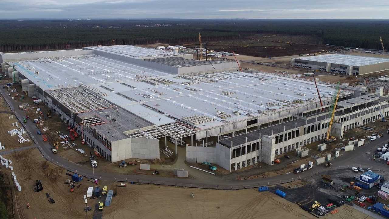 Tesla Model 2 German Documentary Points To Issues At Tesla Gigafactory In Grünheide -model-y-factory-construction-tesla-q4-2020-report